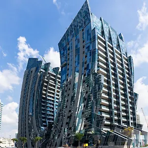 Simply Comfort In J One Tower شقة